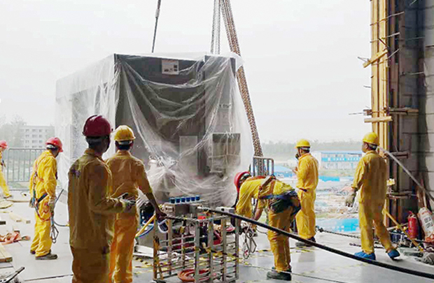 明通集團為合金硅業提供NTC線切割設備搬入工程